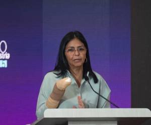 Delcy Rodríguez asumirá presidencia de Venezuela tras orden del Tribunal Supremo de Justicia