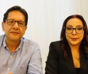 Los magistrados del Tribunal de Justicia Electoral (TJE), Mirian Barahona y Mario Flores Urrutia, deberán presentarse a audiencia de declaración de imputado el próximo martes 18 de noviembre.Magistrados del TJE deberán declarar ante la CSJ por acusación de prevaricato