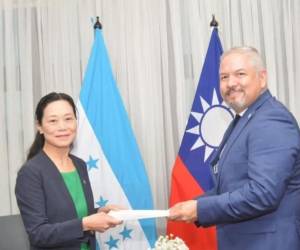 La noticia fue confirmada por el Ministerio de Asuntos Exteriores de Taiwán que lamenta la decisión de Honduras de “ignorar” los lazos históricos con la isla asiática.