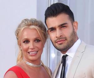 Britney Spears y su esposo, Sam Asghari, se divorciarán después de 14 meses de matrimonio, informaron medios estadounidenses, en la última crisis personal de la estrella del pop.