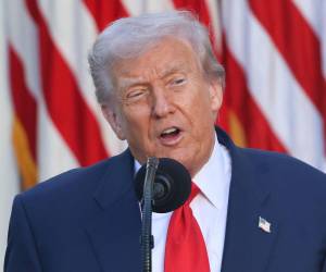 Con 60 votos a favor y 40 en contra, el Senado de Estados Unidos dio luz verde a un acuerdo impulsado por los republicanos que busca reabrir el Gobierno federal tras más de seis semanas de cierre.