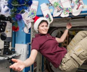 Para estas fechas se les permite comer alimentos especiales que les recuerden a sus casas.