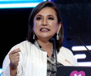Xóchitl Gálvez Ruiz, de 61 años de edad, competirá contra Claudia Shenbaum por convertirse en la primer mujer en llegar a la presidencia de México.