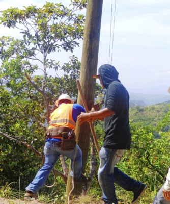 Ejecutarán proyectos de energía eléctrica