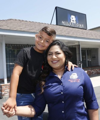 Migrante hondureña se hace millonaria vendiendo camiones en Estados Unidos