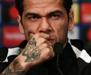 Dani Alves en conferencia de prensa en la previa del juego de vuelta ante Real Madrid.