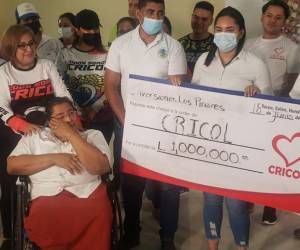 Inversiones Los Pinares realizó la donación de un millón de lempiras al Centro de Rehabilitación Integral de Colón (Cricol).