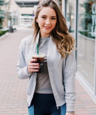 FOTOS: Psicóloga, influencer y chica fitness, así es la hija del rapero Eminem