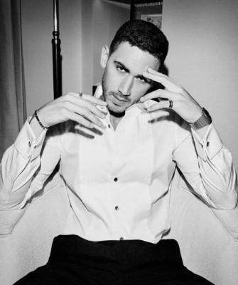 Alejandro Speitzer, entre los 100 hombres más guapos del mundo (FOTOS)