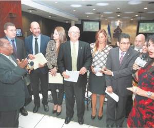 11 diputados del Pac (de 14) eligieron ayer, de forma democrática, a Jaime Villegas y Ana Joselina Fortín como jefe y subjefe de bancada.