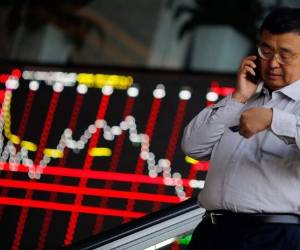 Las bolsas mundiales se desploman este lunes.