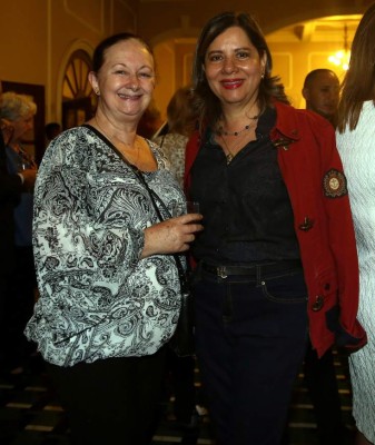 Día nacional de Argentina con los acordes de la Orquesta Filarmónica Nacional de Honduras