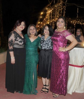 Una noche de dicha estudiantil