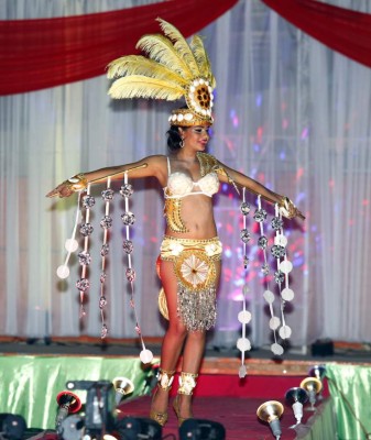 Yancy Aguilar es la reina Ferisan 2015