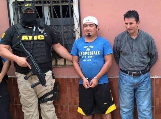 En territorio hondureño se confirmó las capturas de Felipe Álvarez Velásquez (36) y de José Luis Hernández, ambos capturados en Choluteca.