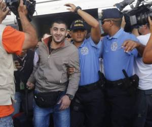 Los cinco sirios que fueron detenidos meses atrás al transitar de forma ilegal por el país.