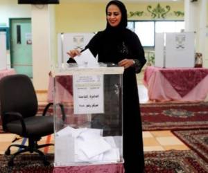 'Son cosas que vemos en televisión en otros países y nosotras no podíamos hacerlo', añadió pese a que las posibilidades de que las candidatas salgan elegidas son ínfimas.