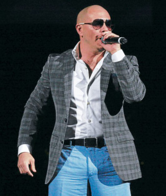 Pitbull cantará con Belinda