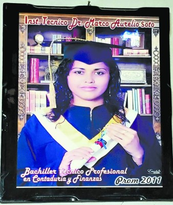 Hijo de policía: 'Mi mami ya no va a volver a venir”