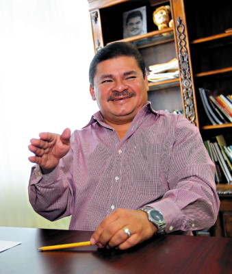 'Dios me ha dado la virtud de saber escuchar, dialogar y consensuar”