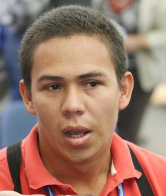 Unos 200 empleados atienden centros de atención de la DEI