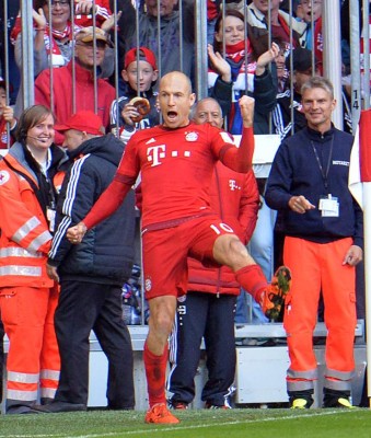 Bayern golea al Colonia y eleva a diez su pleno de triunfos