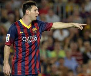 Messi desmintió que hizo gestos al salir de la cancha.