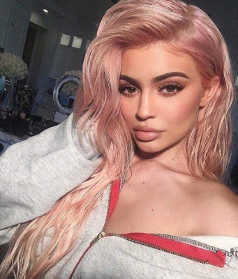 Fotos: Kylie Jenner reaviva rumores de embarazo