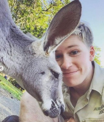 20 fotos que demuestran el increíble parecido entre Robert Irwin y su padre