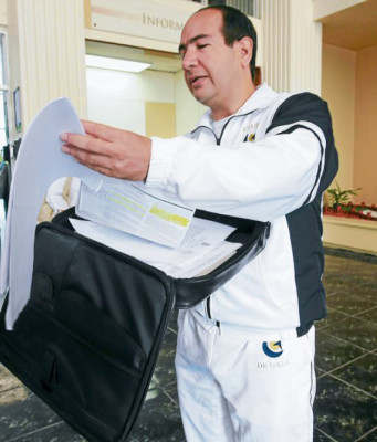 TSC recomienda frenar abusos de Fajardo