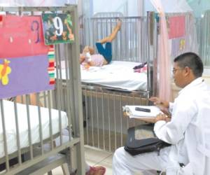 La sala de hospitalización del Hospital General San Felipe ya no está abarrotada, como en meses anteriores.