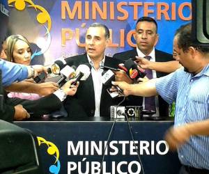 Rigoberto Cuéllar ofreció una conferencia de prensa en las oficinas del Ministerio Público. (Foto: Alex Pérez)