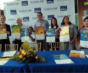 El lanzamiento se desarrolló en la Escuela República de Paraguay con la participación de las autoridades educativas.