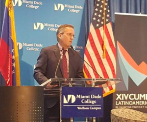 El designado presidencial de Honduras, Ricardo Álvarez participa en la Cumbre Latinoamericana de Marketing y Gobernanza Política.