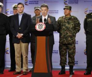 El presidente de Colombia, Juan Manuel Santos anuncia que al menos 26 rebeldes de izquierda han sido asesinados en un ataque en el oeste de Colombia.