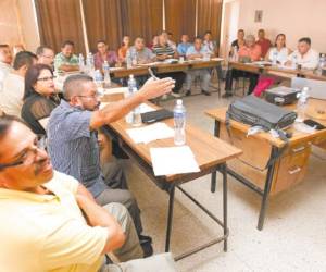 Representantes de las diferentes organizaciones de trabajadores se reunieron para socializar la nueva Ley de Seguridad Social.