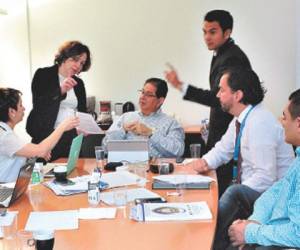 La delegación de Honduras que se encuentra en Ginebra, Suiza, para participar en la defensa del Examen Perióodico Universal.