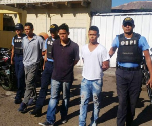 A los capturados se les supone responsables de los delitos de robo de vehículo e incendio (Foto: El Heraldo Honduras/ Noticias de Honduras)