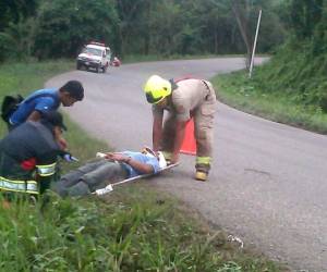 Los dos hondureños quedaron inconscientes después del impacto.