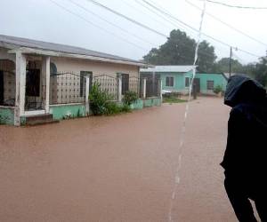 Inundaciones se registraron ayer en La Ceiba, Atlántida, al norte de Honduras.