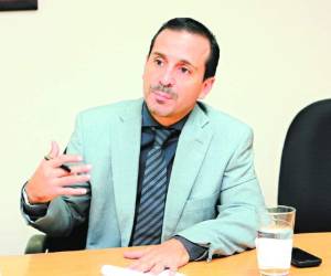 Desafío. Wilfredo Cerrato considera que el reto del gobierno es la sostenibilidad fiscal durante la vigencia del acuerdo con el Fondo Monetario, o sea entre 2104 y 2017.