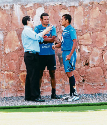 Amado Guevara quiere enfrentar a Platense