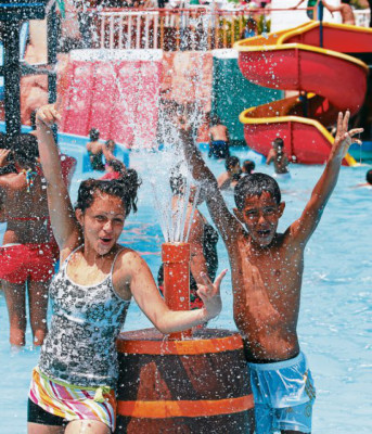 Parques y balnearios esperan a capitalinos