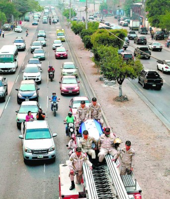 Despedidos con honores