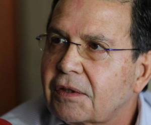 Callejas sostenía esta mañana una reunión con un abogado estadounidense.