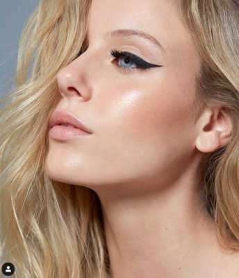 Natalie Ortega, la Miss España a quien Ángela Ponce entregó la corona