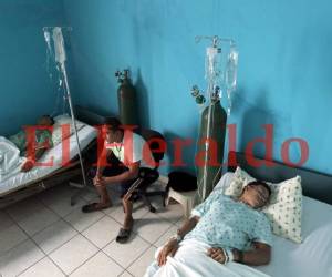 Dos de los mineros rescatados se encuentran hospitalizados en la Clínica Santa María de El Corpus, Choluteca. (Foto: Johnny Magallanes)