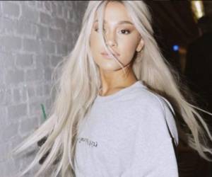 Ariana Grande Butera es una actriz, cantante y filántropa estadounidense.