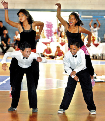 Primer concurso de danza moderna a nivel escolar