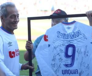 Jorge Indio Urquía jugó para el Atlético Indio, Olimpia, Mallorca y Alavés.
